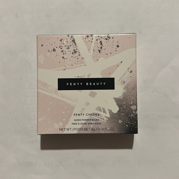 NWT, FENTY CHEEKS SUEDE POWDER BLUSH, Shade Lolly Poppy - Picture 3 of 3